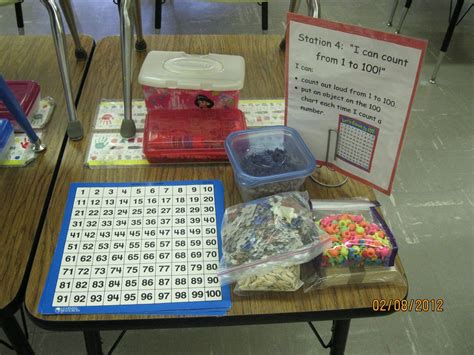 Students Count Objects On A Hundreds Chart School Celebration 100