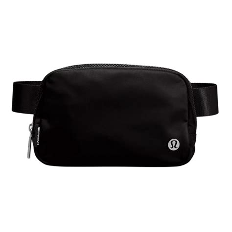 Heres What You Need To Put In A Lululemon Belt Bag