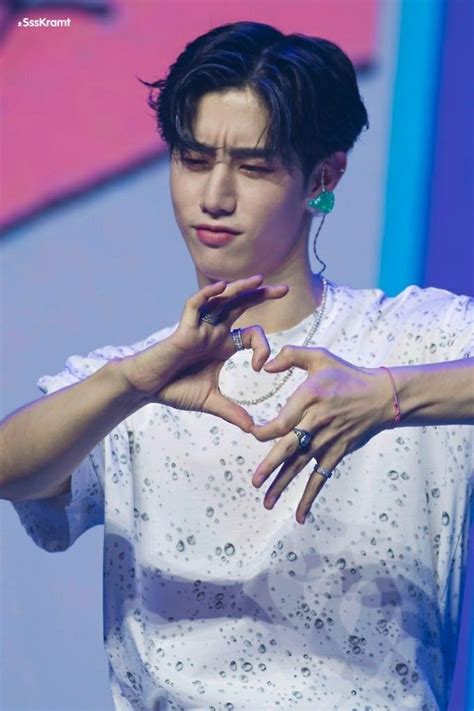 Pin De Luv Jinssong En Z Mark Tuan Got Oppas Coreanas Kpop