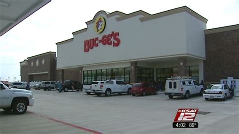 Buc Ees Opens Store In New Braunfels