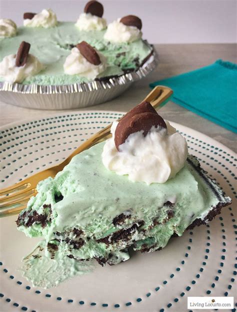 No Bake Chocolate Mint Pie