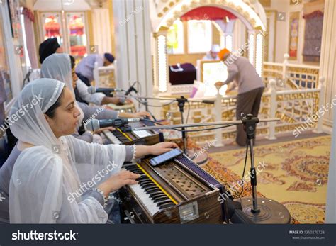 18 Panjabi Women Stock Photos Images Photography Shutterstock