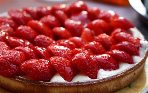 Tarta De Chocolate Blanco Con Fresas Recetas De Cocina Casera