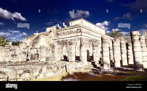 Chichen Itza Gefiederte Schlange Pyramide Fotos Und Bildmaterial In