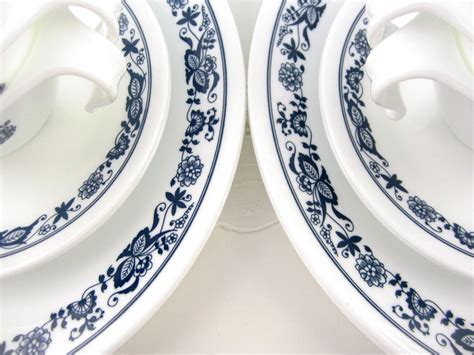 Vintage Corelle Livingware Old Town Blue Set For Four Dishes