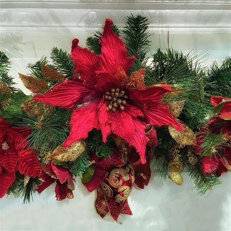 Poinsettia Mantle Garland Photograph by Denise Harty - Pixels