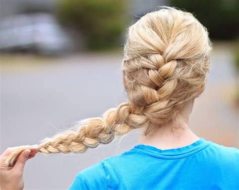 watch out for the woestmans: Frozen's Elsa Braid Tutorial