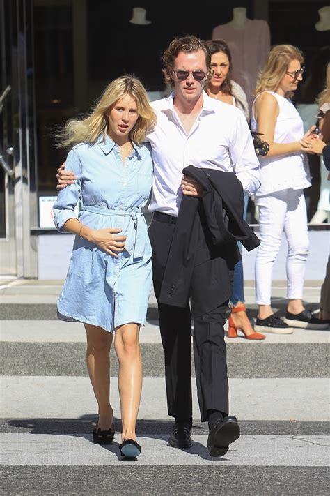 Photo : Exclusif - Tessa Hilton (enceinte ) et son mari Barron Hilton