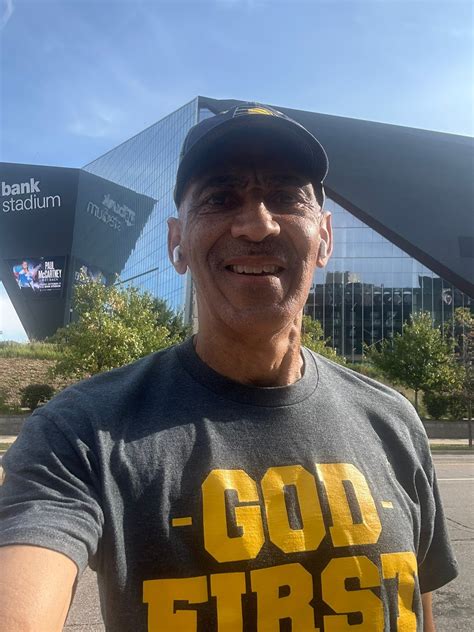 Coach Tony Dungy 1