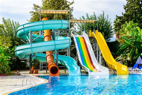 13 Best Wisconsin Dells Waterparks You Shouldn't Miss - Midwest Explored