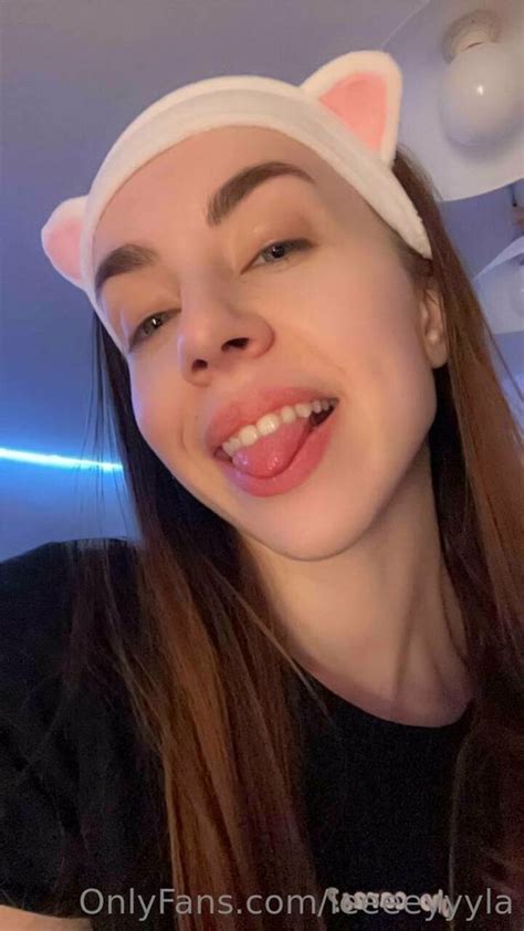 Leeeeyyyaaaaahhhh Leeeeyyyla Nude Leaks OnlyFans OnlyFans Fapellino