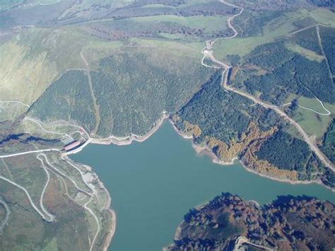 Embalse De Alsa A Vista De P Jaro San Miguel De Aguayo Cantabria