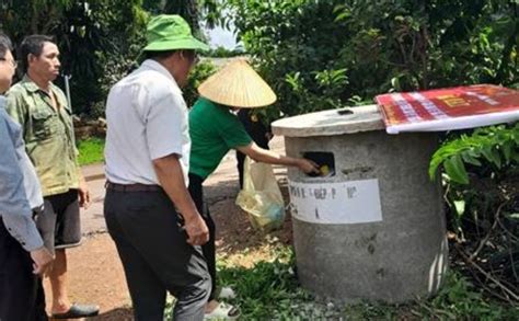 Đồng Xoài ra mắt mô hình thu gom vỏ chai bao bì thuốc bảo vệ thực vật