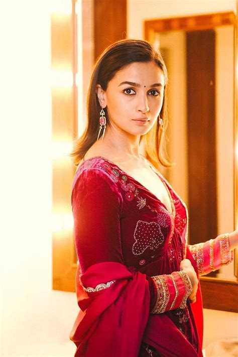 Alia Bhatt S Signature Glossy Nude Lip Holds The Key To Festive Beauty Perfection Vogue India