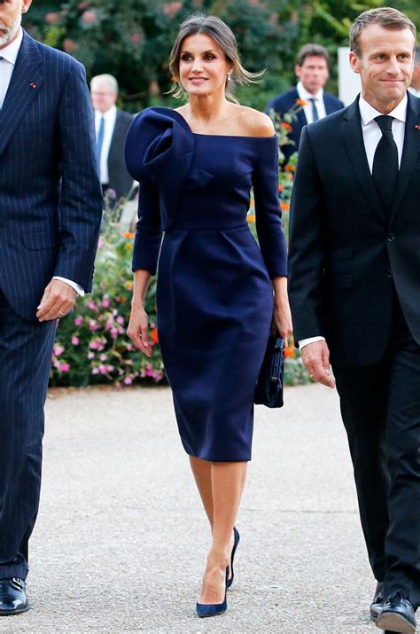 5 reasons to follow Queen Letizia's style - WARDROBE DETECTIVES