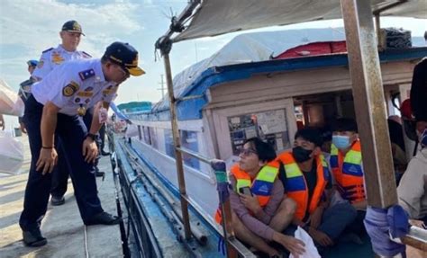 Hari Kedua Lebaran Penumpang Di Pelabuhan Muara Angke Meningkat