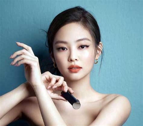 Jennie Profile Age Birthday Net Worth Height And Ideal Type