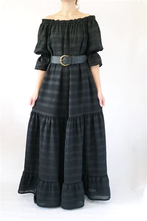 Abito Nero Lungo Con Spalle Nude Vestito Da Donna Lungo Abito Etsy Italia