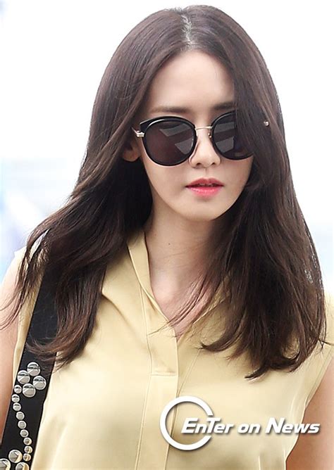 Quên son đỏ son nude đi son hồng san hô mới là màu son được con gái châu Á mê nhất hè này