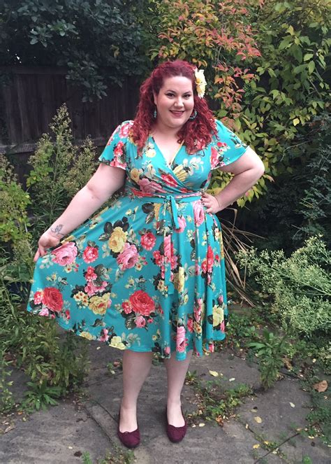 Curves And Curls An Ode To Lyra My Love Of The Lady V London Lyra Dress