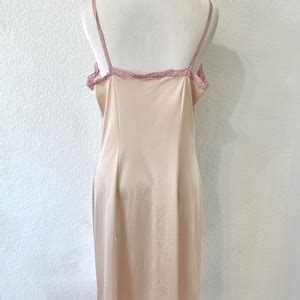 Vintage S Vanity Fair Nude Pink Lace Slip Dress Women S Slips Lingerie Intimates Light
