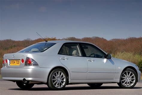 Lexus Is200 Review 2004 - glecoupeblog