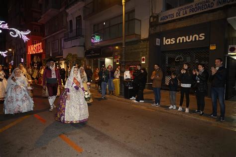 Ofrenda Fallas 2023 Así Ha Sido La Llegada De Paula Nieto A La Plaza