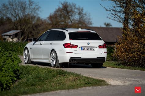 Facelifted White Bmw Series Carid Gallery