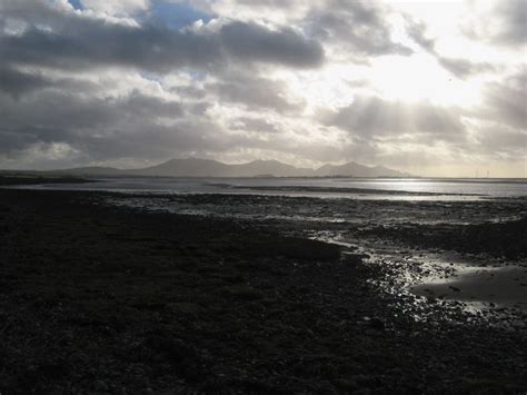 Mountain Horizon Jonathan Wilkins Cc By Sa 2 0 Geograph Britain