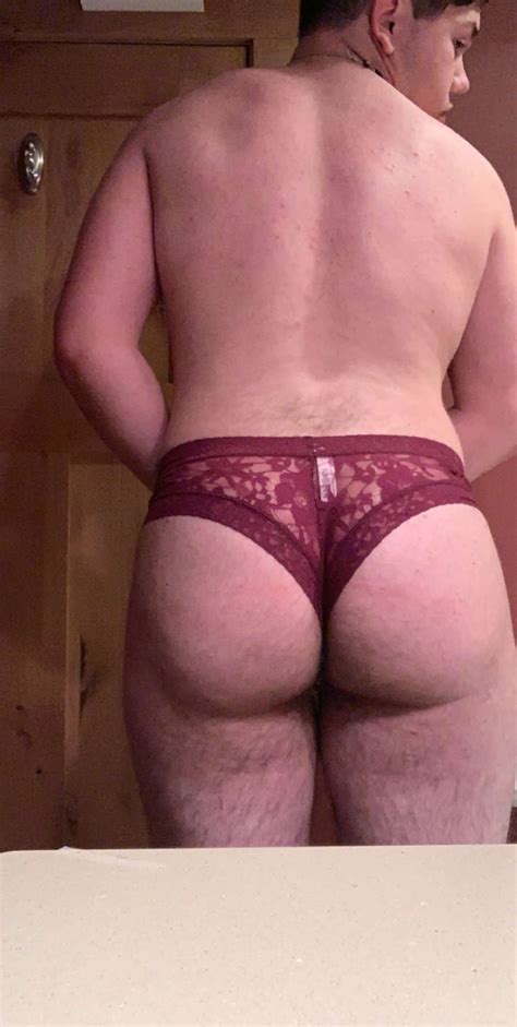 Str White Boy Twerks Ass For Catfish ThisVid