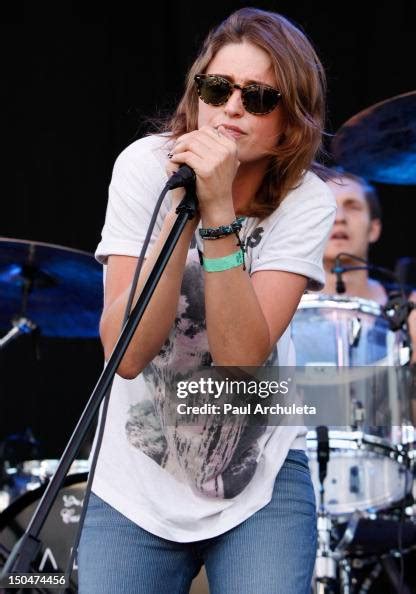 Emily Armstrong Of The Rock Band Dead Sara Performs At The 2012 News