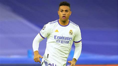 Cest Inédit Mariano Diaz Souhaite Prolonger Au Real Madrid