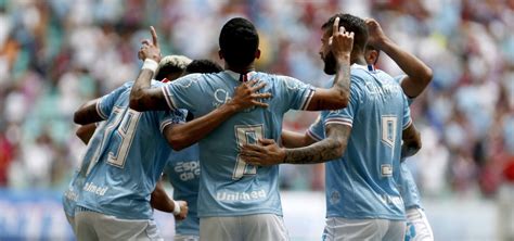 Bahia Vence O Coritiba E Conquista Primeiro Triunfo Em Casa Pelo