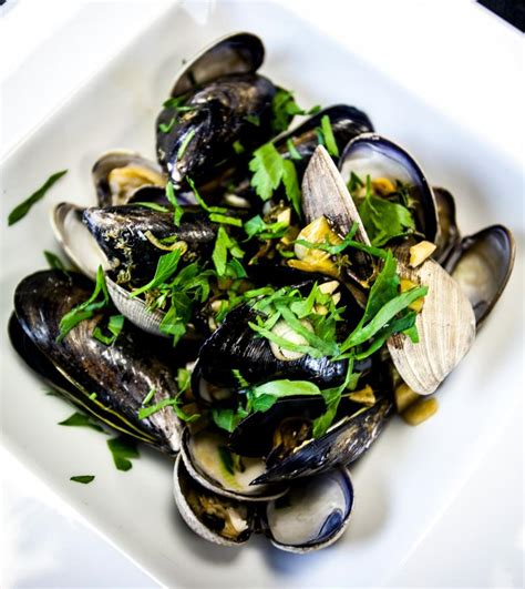 Beer Steamed Clams And Mussels Saladmaster Recipes