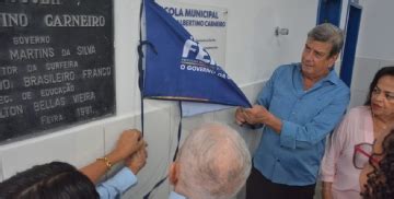 Moradores Do Tanque Da Na O Comemoram Retorno Da Escola Albertino Carneiro