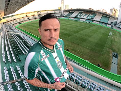 Coritiba Anuncia A Segunda Contrata O Da Janela De Transfer Ncias De