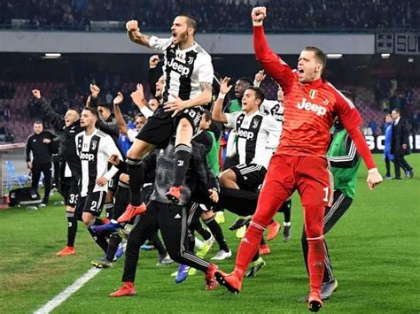 Juventus Put One Hand On Serie A Title After Squeezing Past Napoli ...