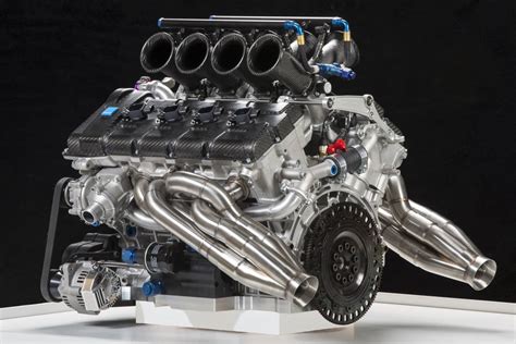 Volvo reveals V8 Supercar engine - Photos (1 of 6)