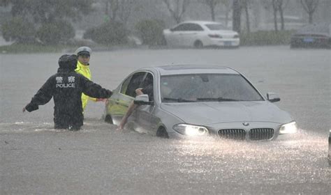 暴雨漫灌车辆泡水后车险理赔吗 新浪汽车