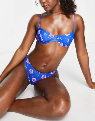 South Beach Bikini And Towel With Tropical Flower Print ASOS