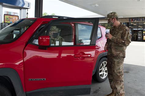 First Sergeants Perform Random Acts Of Kindness Nellis Air Force Base