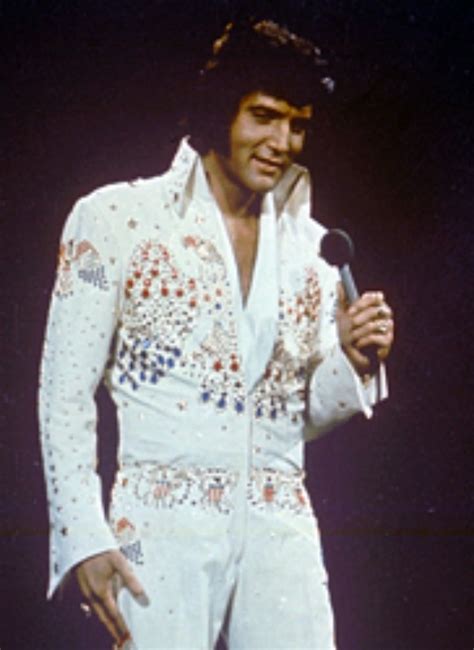 Elvis...during rehearsal show. | Elvis, Elvis aloha from hawaii, Celebs