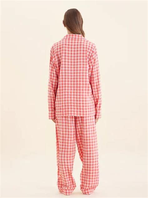 Leanne S01 Leanne Morgan Red Gingham Pajamas Texas Jackets
