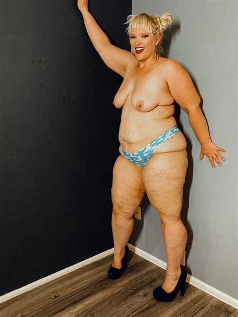 Milf In A Thong Showing Off Her Big Curves Pics XHamster