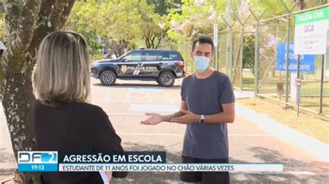 Vídeo Menino de 11 anos é agredido dentro da escola DF2 G1