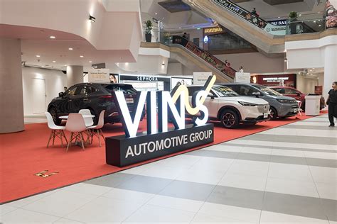 vins heads   tampines   exciting roadshow deals sgcarmart