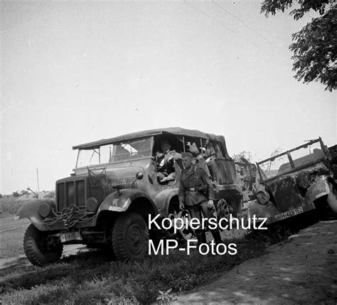 Halbkettenfahrzeug Fahrzeug Ostfront Balkan Postimages