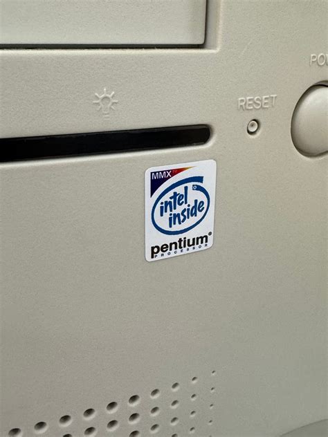 Pentium (MMX) Case Badge Sticker - White – Geekenspiel