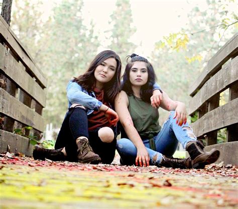 pin  kjcmoments photography   friend photo shoot friend