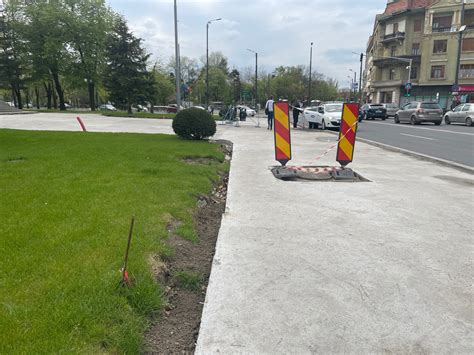 Trotuarele din zona Catedralei Mitropolitane tot în șantier din toamna